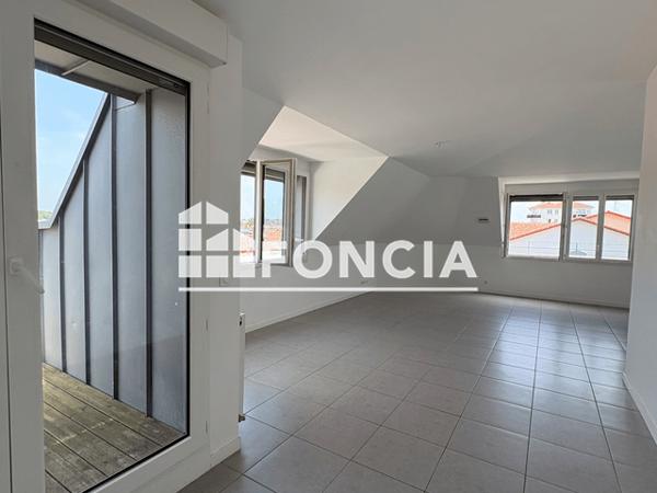 Location Appartement 4 pièces 94 m² - 42 BOULEVARD ALSACE LORRAINE Bayonne 64100