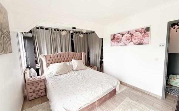 Maison à vendre    12 pièces •  Fontenay-en-Parisis