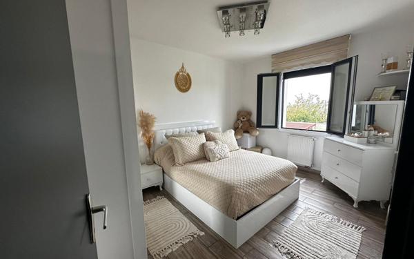 Maison à vendre    12 pièces •  Fontenay-en-Parisis