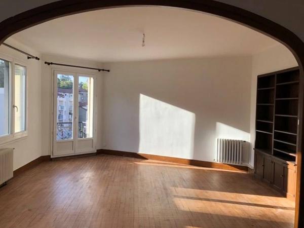 Annonay - Grand appartement type 5 avec ascenseur
