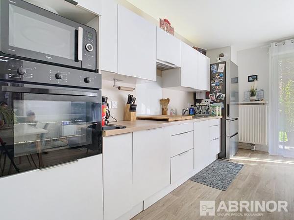 Appartement T3 moderne avec terrasse à Lille-Hellemmes HELLEMMES LILLE