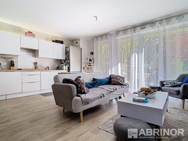 Appartement T3 moderne avec terrasse à Lille-Hellemmes HELLEMMES LILLE