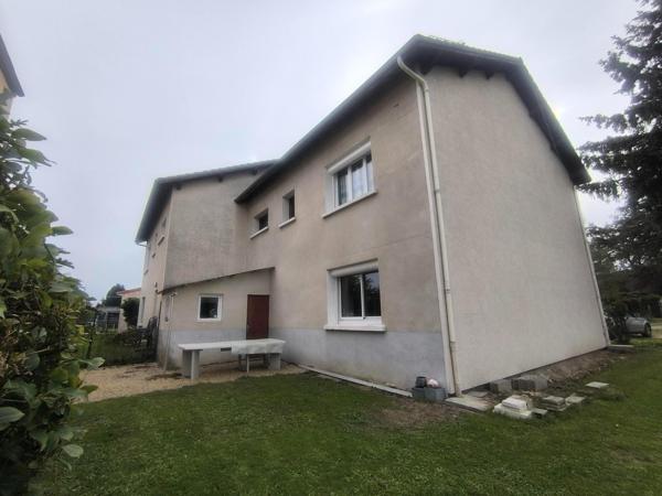 Maison idéalement située, avec grand jardin et garage