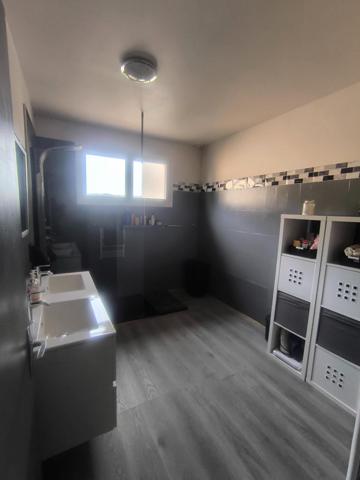 Maison idéalement située, avec grand jardin et garage