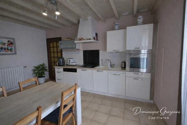 Maison de plain-pied avec vue dégagée et beau potentiel à Aurec-sur-Loire