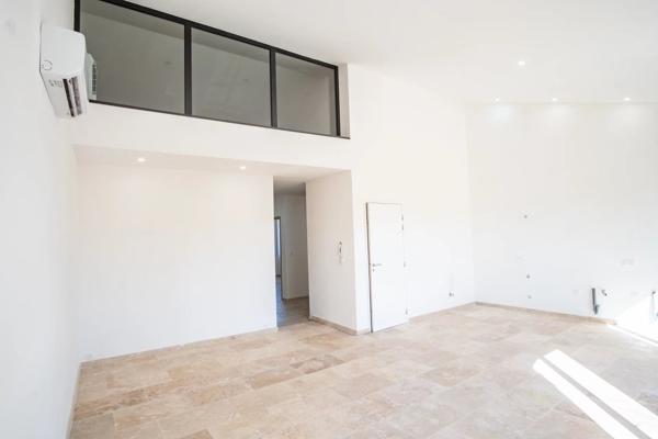 Vente                                                      Appartement
                        
                     4 pièces                      78 m2                     à Pourrières