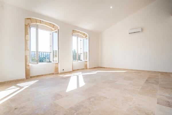 Vente                                                      Appartement
                        
                     4 pièces                      78 m2                     à Pourrières