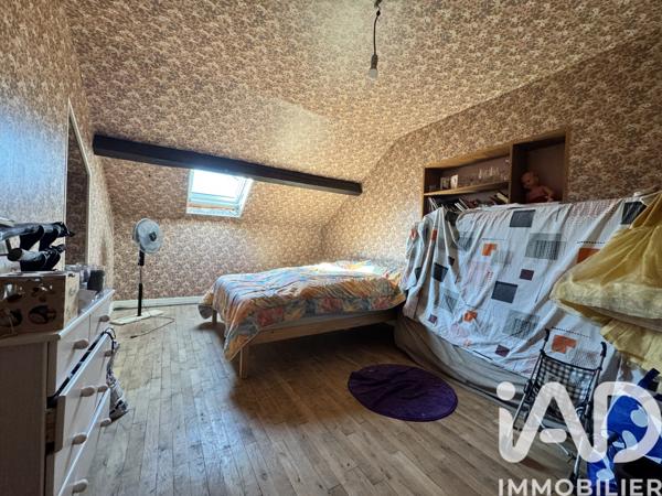 Maison à vendre 6 pièces 135 m² Roannes-Saint-Mary