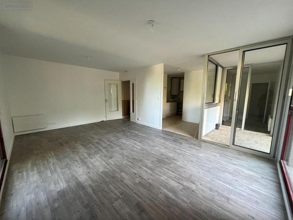 Appartement à louer à Montfort-sur-Meu en Ille-et-Vilaine (35160), ref : 048-L529M   
-25 km Ouest de RENNES