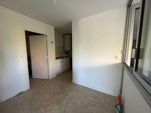 Appartement à louer à Montfort-sur-Meu en Ille-et-Vilaine (35160), ref : 048-L529M   
-25 km Ouest de RENNES