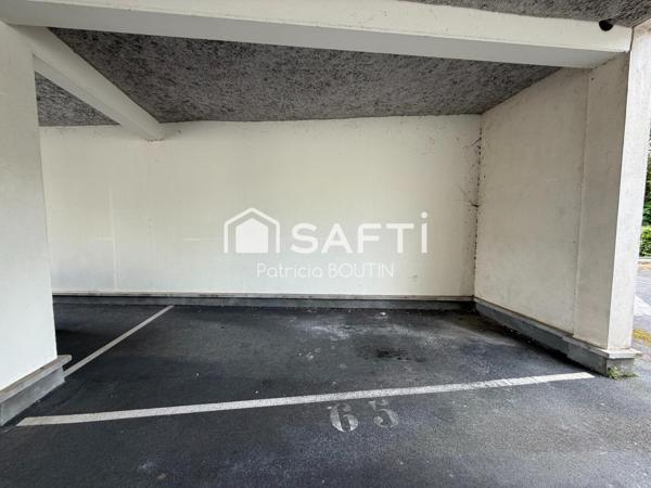 APPARTEMENT UNE CHAMBRE, TERRASSE DE 35 M² ET PLACE DE PARKING A NIORT !