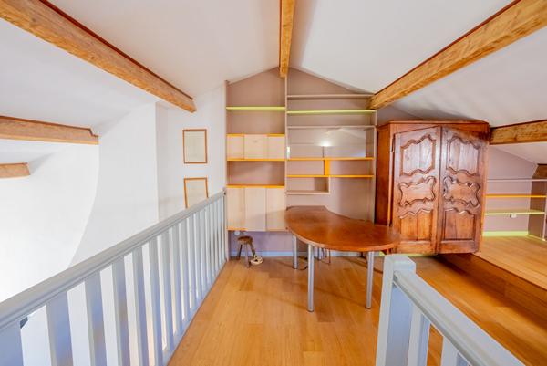 Superbe duplex T4 avec vue mer dans quartier prisé