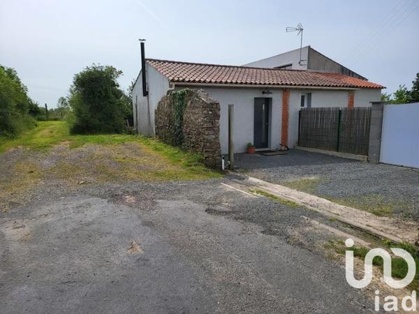 Maison à vendre 10 pièces 275 m² Vairé