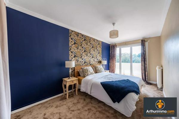 Vente                                                      Appartement
                        
                     4 pièces                      71 m2                     à Saint-Fargeau-Ponthierry