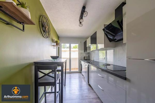 Vente                                                      Appartement
                        
                     4 pièces                      71 m2                     à Saint-Fargeau-Ponthierry