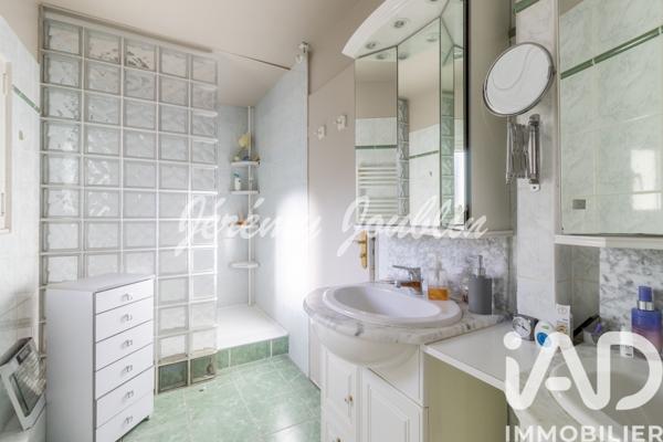 Maison à vendre 6 pièces 118 m² Jouy-le-Moutier