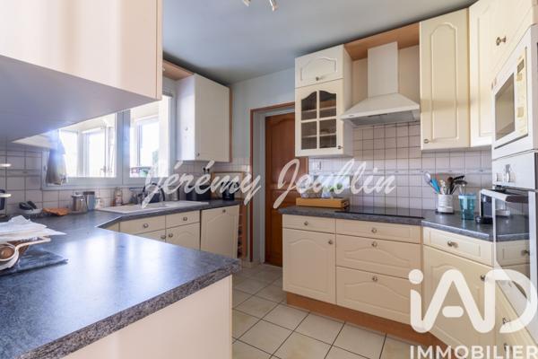 Maison à vendre 6 pièces 118 m² Jouy-le-Moutier