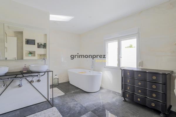 Maison 6 pièce(s) 5 chambre(s) 180 m²
