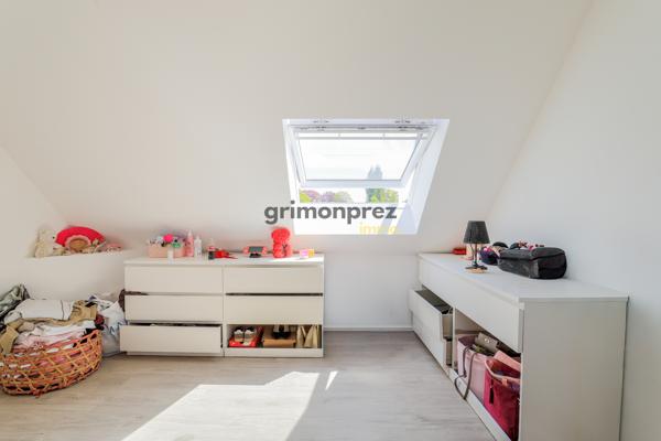 Maison 6 pièce(s) 5 chambre(s) 180 m²