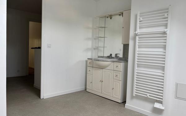 Appartement à vendre    2 pièces • 113,40 m2 Chinon