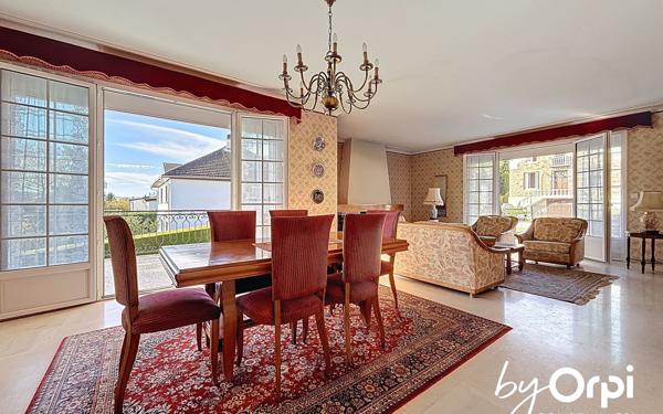 Maison à vendre    5 pièces • 164,29 m2 Saint-Éloy-les-Mines