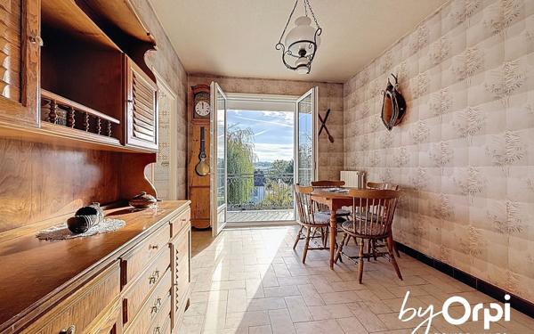 Maison à vendre    5 pièces • 164,29 m2 Saint-Éloy-les-Mines