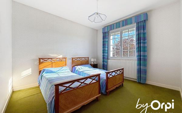 Maison à vendre    5 pièces • 164,29 m2 Saint-Éloy-les-Mines