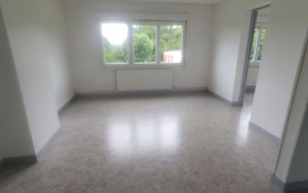 Appartement à louer    3 pièces •  Ferrière-la-Grande