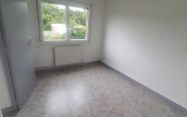 Appartement à louer    3 pièces •  Ferrière-la-Grande