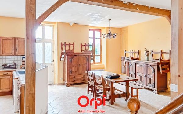 Maison à vendre    4 pièces •  Treignat