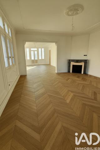 Maison à vendre 13 pièces 378 m² Le Neubourg