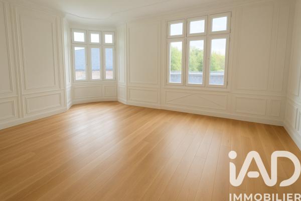 Maison à vendre 13 pièces 378 m² Le Neubourg