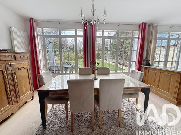 Maison à vendre 7 pièces 174 m² Vaucresson