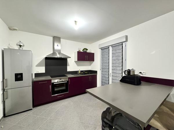 Maison
                                                                                                                                                                                                                                                                                                                        4 pièce(s)                                                                                                                                                                                                          3 chambre(s)                                                                                                                                                                                                          89  m²