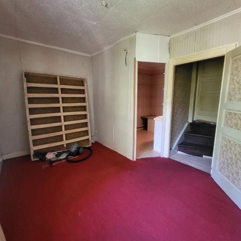 Maison mitoyenne des années 1920 148 m² Idéale pour investissement locatif ou grande famille !