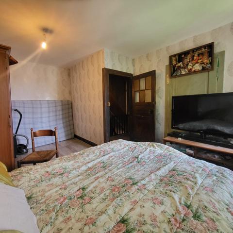 Maison mitoyenne des années 1920 148 m² Idéale pour investissement locatif ou grande famille !