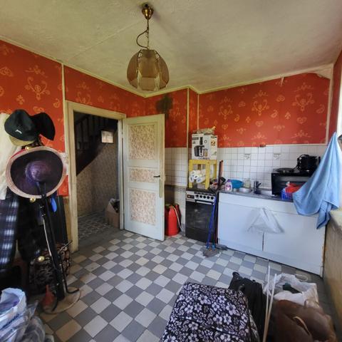 Maison mitoyenne des années 1920 148 m² Idéale pour investissement locatif ou grande famille !