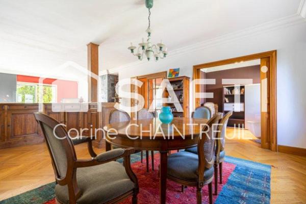 BRON CENTRE, Maison d'architecte dans quartier résidentiel