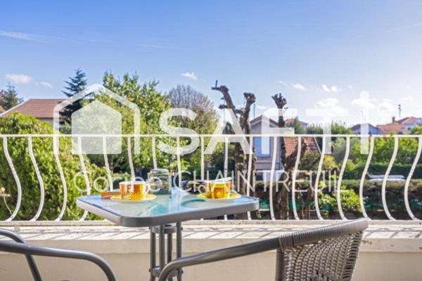 BRON CENTRE, Maison d'architecte dans quartier résidentiel