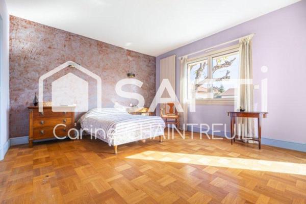 BRON CENTRE, Maison d'architecte dans quartier résidentiel