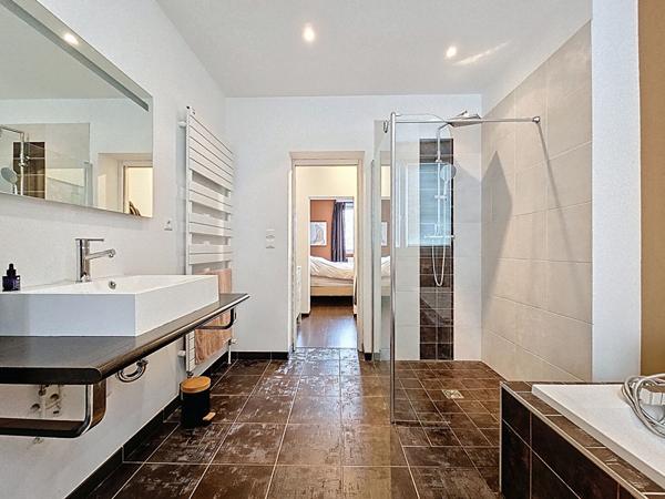 Appartement avec Jardin sur la commune de Champigneulles 5 pièce(s)