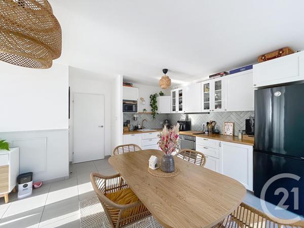 Appartement T3 à vendre  3 pièces - 64,84 m2 COMPIEGNE - 60