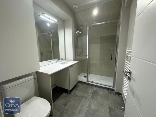 Appartement à louer 2 pièces 40.8m² Douai (59500)