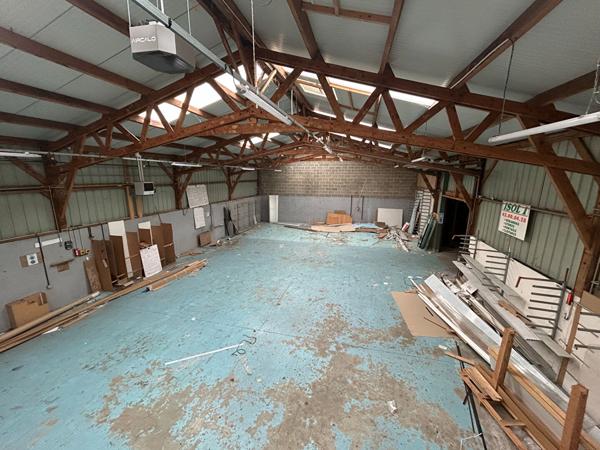 Emplacement Numéro 1 pour ce local commercial à VENDRE à MAYENNE , Mayenne Emplacement Numéro 1 pour ce local commercial à VENDRE à MAYENNE , Mayenne