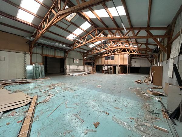 Emplacement Numéro 1 pour ce local commercial à VENDRE à MAYENNE , Mayenne Emplacement Numéro 1 pour ce local commercial à VENDRE à MAYENNE , Mayenne