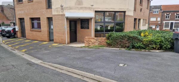 Location - Fonds et/ou murs commerciaux Pont-à-Vendin 62880 126 m 2