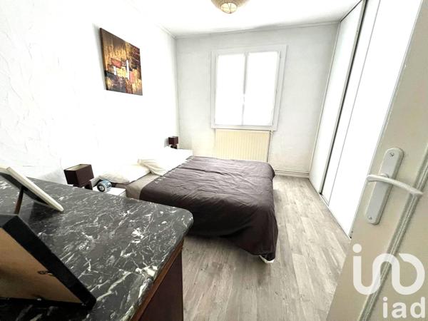 House for sale 3 rooms 86 m² Léognan