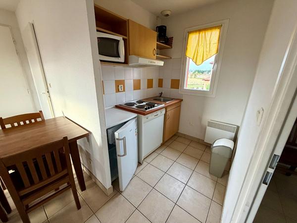 Bel appartement T3 situé dans résidence sécurisée avec piscine proche centre Prayssac