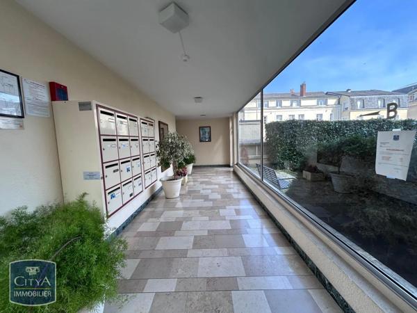 Appartement à louer 2 pièces 55.83m²