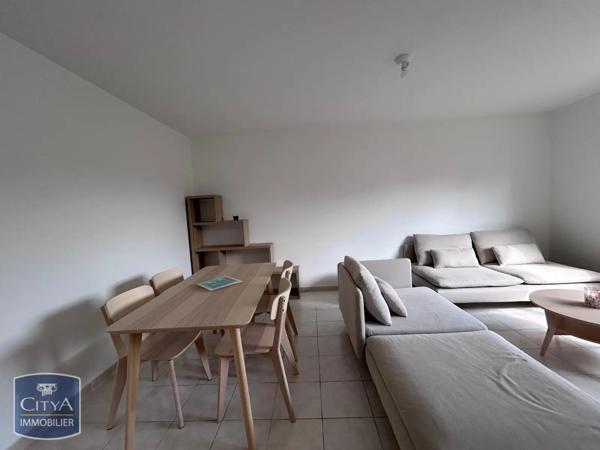 Appartement à louer 2 pièces 55.83m²